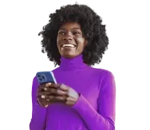 Profesional utilizando un teléfono móvil para comunicación o gestión de información.